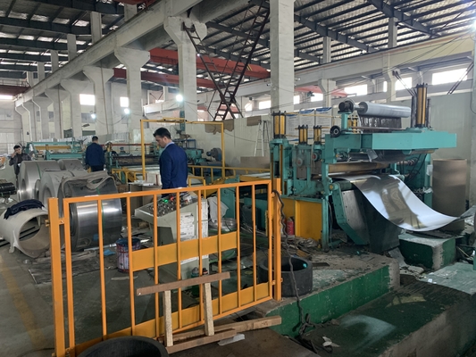 Độ dày 4mm Thiết bị rạch cuộn thép mạ kẽm bằng thép cacbon