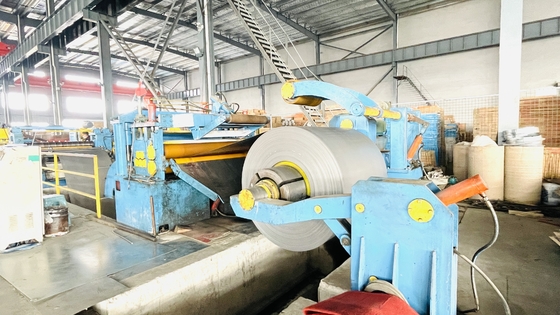Máy cắt tấm thép cán nguội 2200mm Máy cắt kim loại Wilder