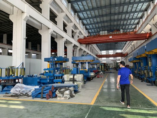 Máy cán nguội liên tục bốn chân đế cho dải chính xác