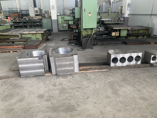 240mm Ba giá đỡ Nhà máy cán nguội liên tục 150m / phút thép carbon 4hi
