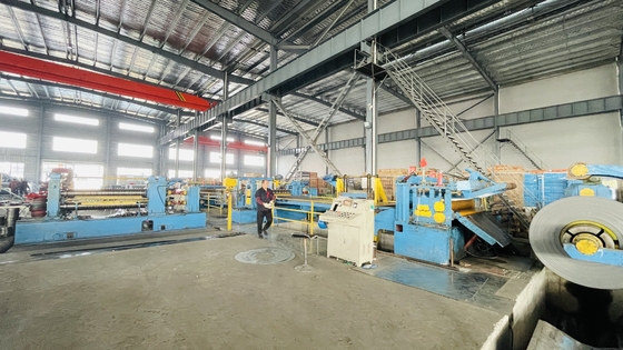 Dây chuyền cắt tấm thép tự động 1800mm Tốc độ cao 30m / phút