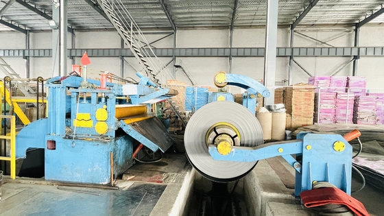 Máy cắt tấm thép cán nguội 2200mm Máy cắt kim loại Wilder