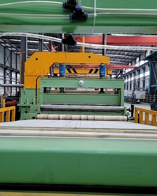 Máy rạch tấm thép 3000kg với hệ thống vận hành màn hình cảm ứng và tốc độ cắt 0-100m/phút