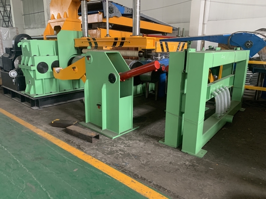 Máy rạch tấm thép 6000mm với kích thước tổng thể là 6200 * 2200 * 1800mm