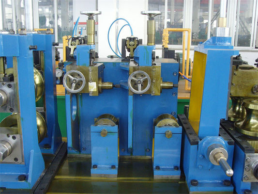 Dây chuyền sản xuất ống hàn tần số cao với bộ tích lũy dải ngang