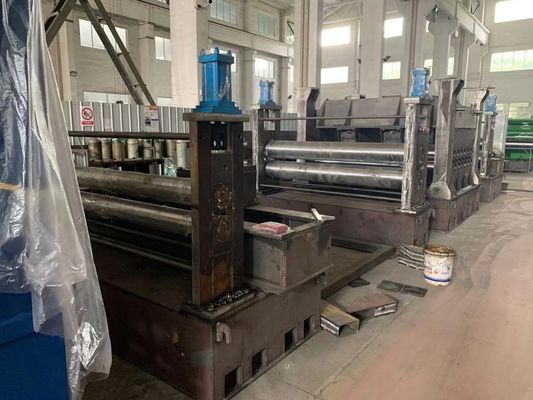 Máy rạch thủy lực một cánh tay tốc độ cao cho cuộn thép loại nhẹ 8000kg và được sử dụng để làm ống