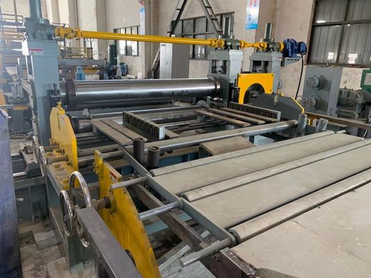 Máy cắt cuộn thép ST37 ST52 với năm chốt con lăn và máy san